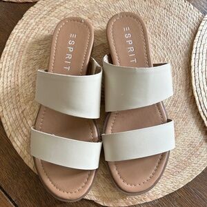 ESPRIT CREAM SLIDE SANDALS - SIZE 8